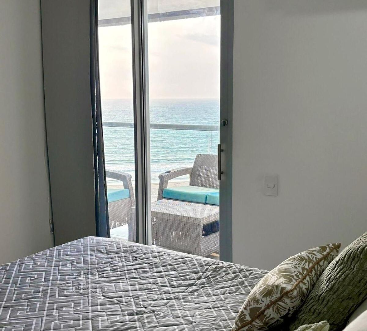 Apartamento Despierta Frente Al Mar Con Playa Y Piscina En