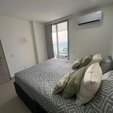 Despierta Frente Al Mar Con Playa Y Piscina En *